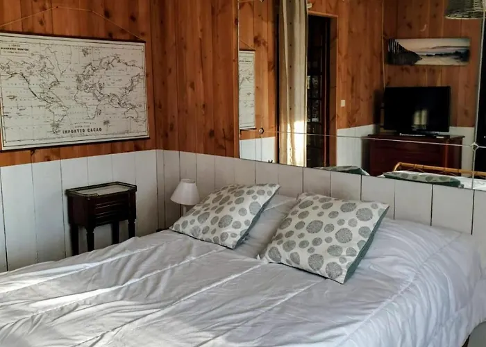 Maison Relax Au Bassin غوجان-ميستراس