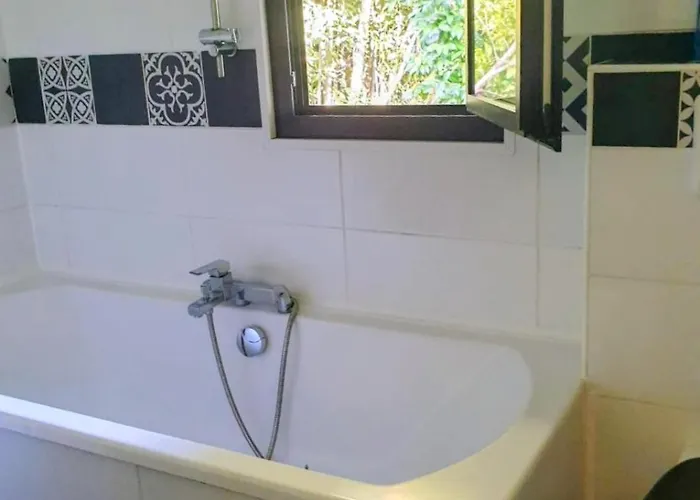 Maison Relax Au Bassin * غوجان-ميستراس